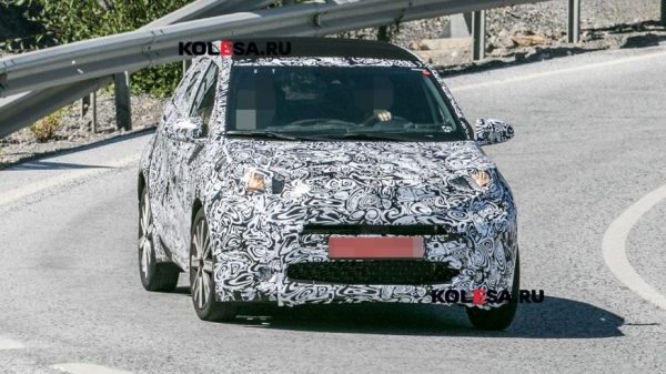 Toyota готовит Aygo нового поколения: ситикар попался на дорожных тестах