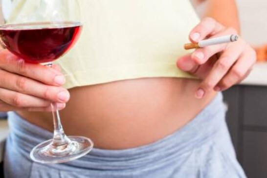 Выпивка и курение во время беременности почти в 3 раза повышает риск мертворождения