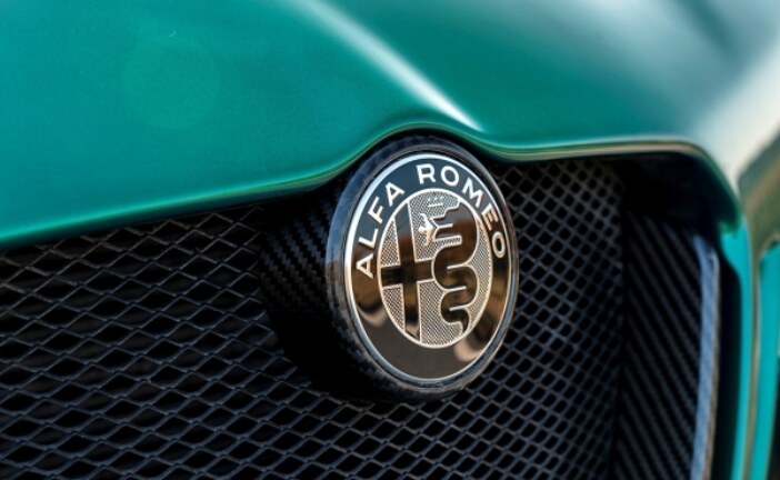 Alfa Romeo расстанется с ДВС к 2027 году, первый электрический Jeep – в 2023 году