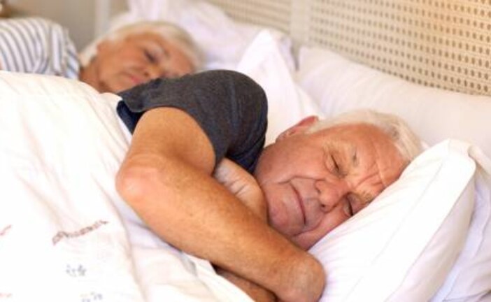 Длительность сна влияет на риск деменции. Как нормализовать сон в пожилом возрасте?