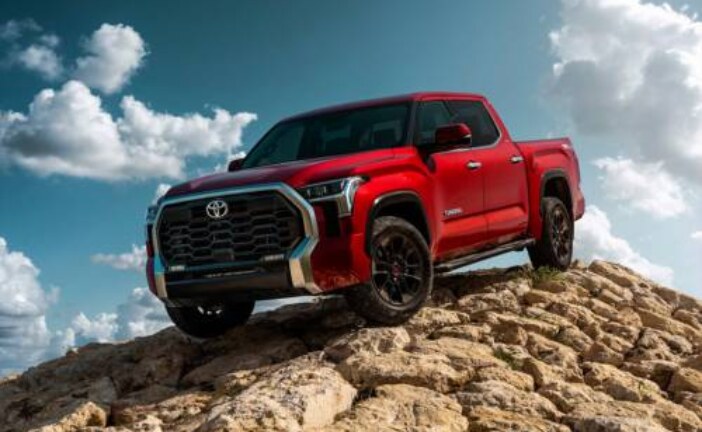 Рассматриваем новую Toyota Tundra: пикап представили официально