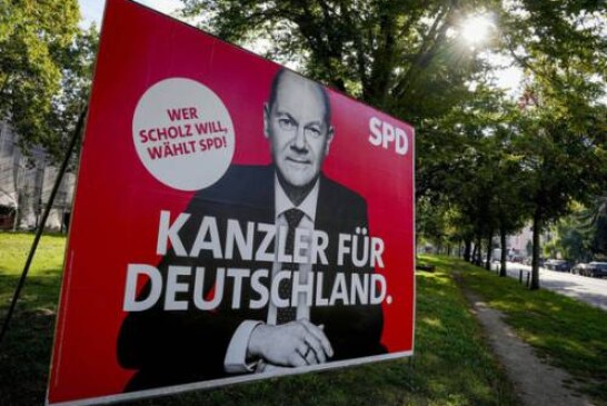 Шансы Олафа Шольца на выборах в Германии сменить Меркель выросли