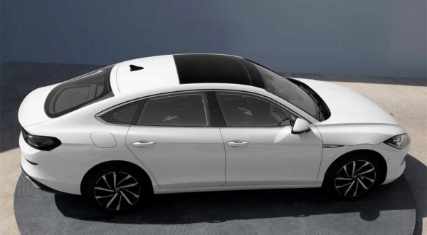 Раскрыт салон нового Volkswagen Lamando: лифтбек получил огромное табло