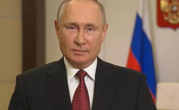 Путин заявил, что России нужен сильный и авторитетный парламент