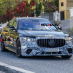 «Заряженный» седан: Mercedes-AMG S 63 e попался на дорожных тестах