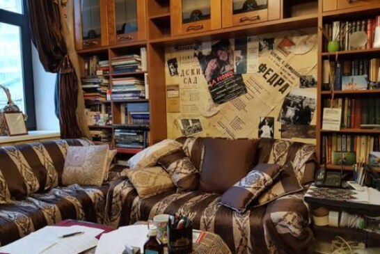 В день рождения Виктюка журналистам показали его квартиру со сложной энергетикой