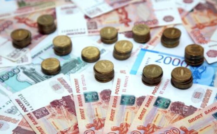Рубль укрепляется, но эксперты напророчили скорое падение