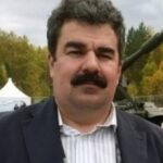 Леонков назвал возможные варианты боевых действий на Донбассе