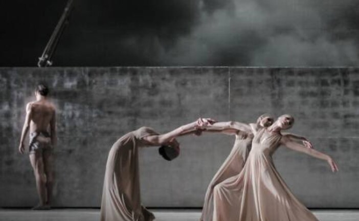 Чеховский фестиваль рассказал об исчезнувших хазарах языком балета
