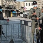 Израильские спецслужбы начали слежку за «омикроном»