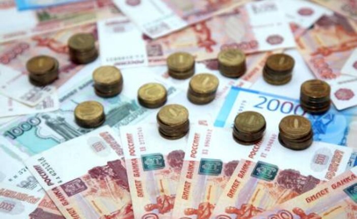 Названы шесть факторов, способных обвалить рубль