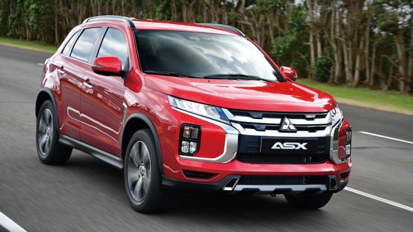 Mitsubishi готовится к выходу нового ASX: первое изображение кроссовера следующего поколения