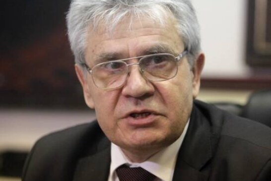 Глава РАН Сергеев предложил поднять зарплату региональных ученых до 300 процентов