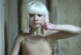 Уже совсем взрослая! Как сейчас выглядит девочка из клипов певицы Sia | StarHit.ru