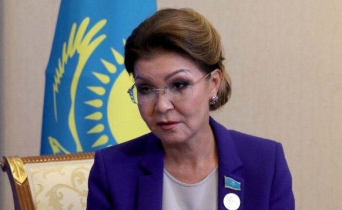 Дочь Назарбаева не пришла на заседание парламента Казахстана