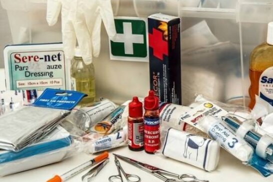 Опытный врач посоветовал, что держать в аптечке против «Омикрона»
