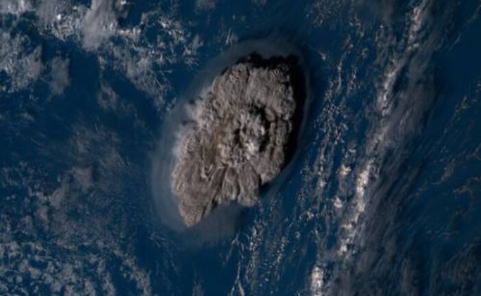 Вулканолог сравнил извержение на Тонге с водородной бомбой