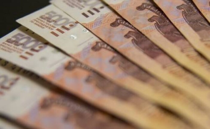 Названа сумма дохода, при котором россияне готовы считать людей «богатыми»