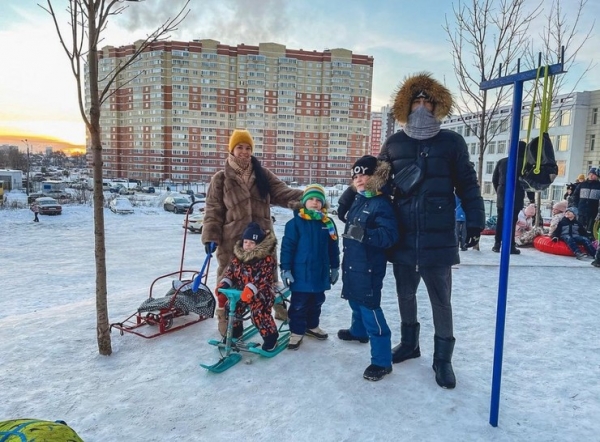 Юлия Салибекова: «Испытываю ненависть к родителям Тиграна. Мои дети к ним больше не поедут» | StarHit.ru