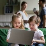 Родительский контроль: как оградить ребенка от нежелательного контента
