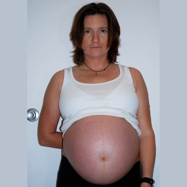 Диана Арбенина впервые показала себя на последних сроках беременности | StarHit.ru
