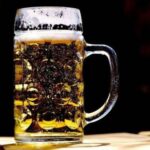 Малые дозы алкоголя уменьшают объем мозга: исследование