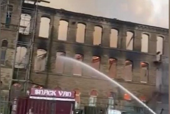 В Англии сгорела выступавшая площадкой для «Острых козырьков» и «Аббатства Даунтон» фабрика