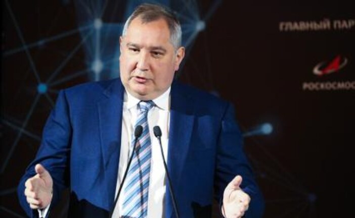 Рогозин прокомментировал новости о потере контроля над спутниками