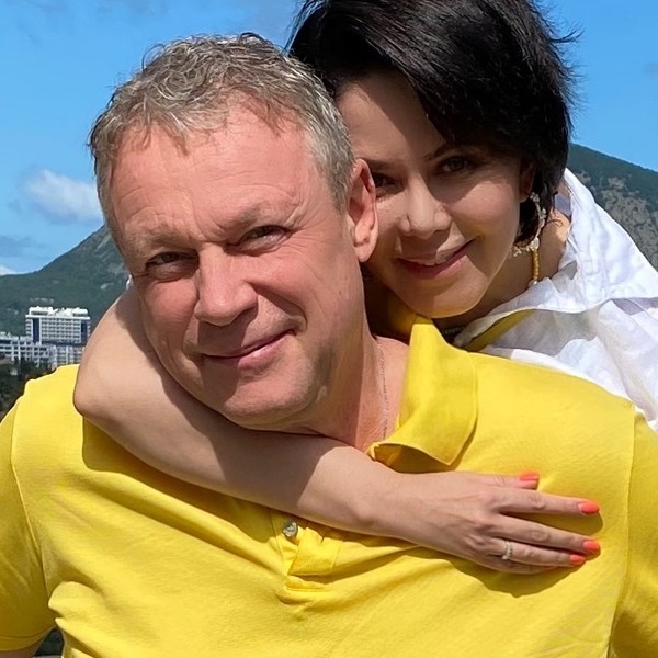 Жена Сергея Жигунова рассказала, как актер похудел на 20 килограммов | StarHit.ru