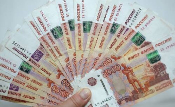 Как спасти лишние 100 тысяч рублей: экономисты дали советы