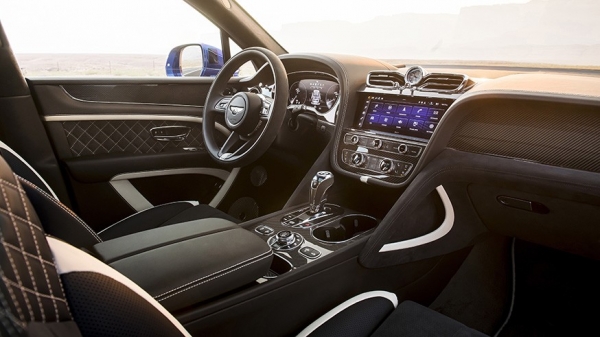 Bentley ещё раз подразнила интерьером длиннобазной версии кроссовера Bentayga