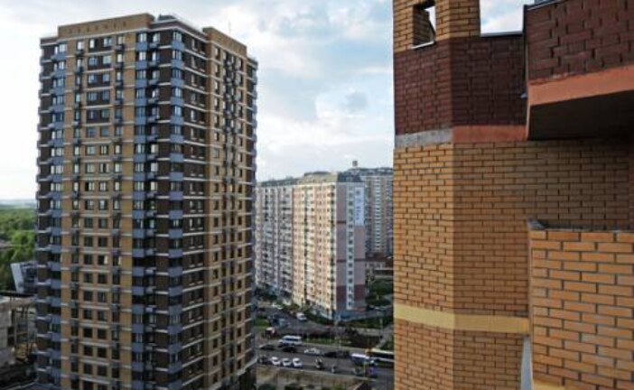 Эксперты объяснили, почему новое жилье будет недоступно россиянам много лет